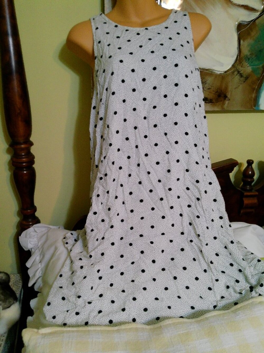 OLD NAVY WHITE DRESS POLKA DOT DRESS SIZE SMALL GOOD CONDITION